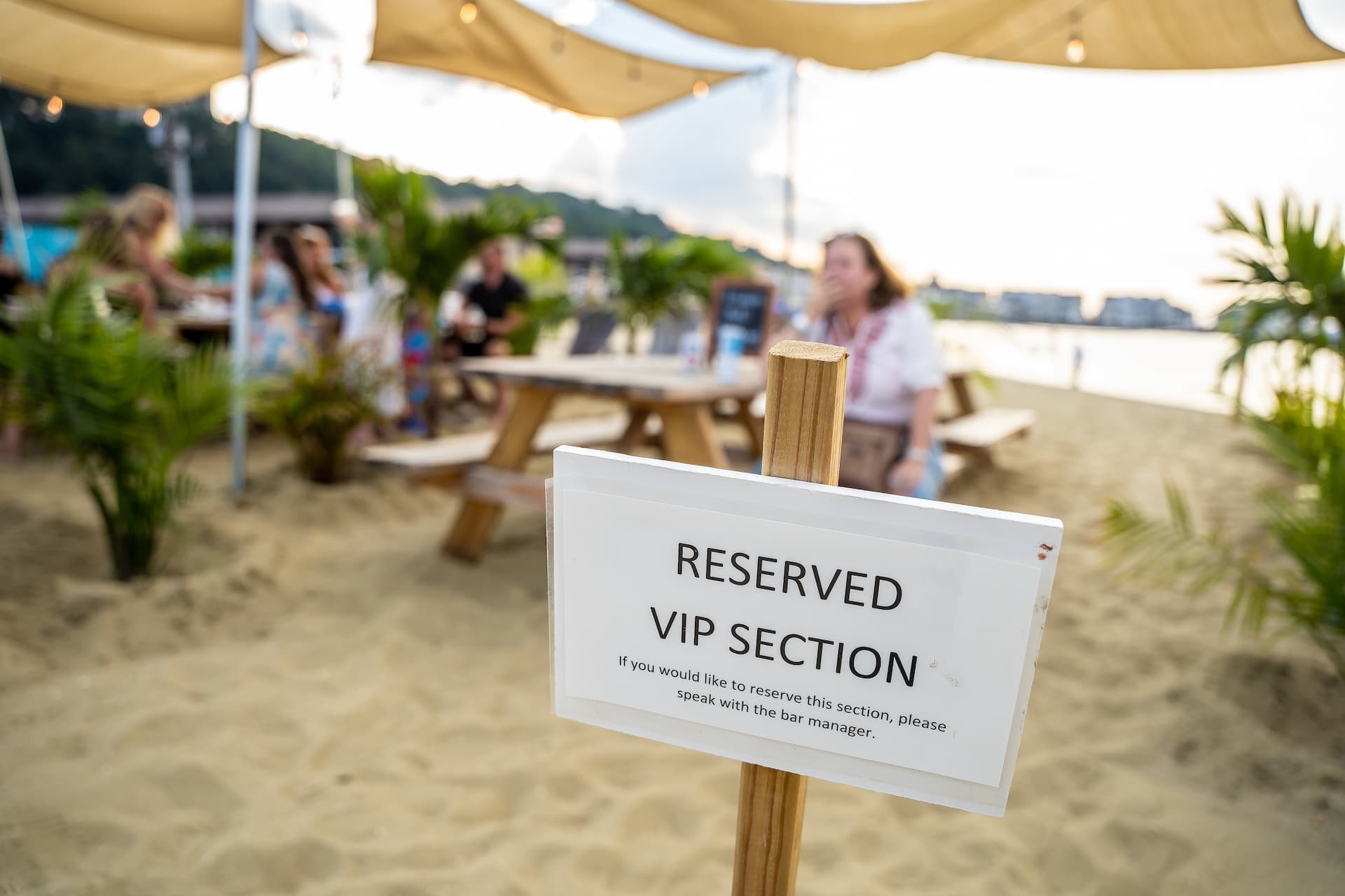 Sandbox Table Rentals: Reserve Covered Picnic Tables & Fire Pits by the Water