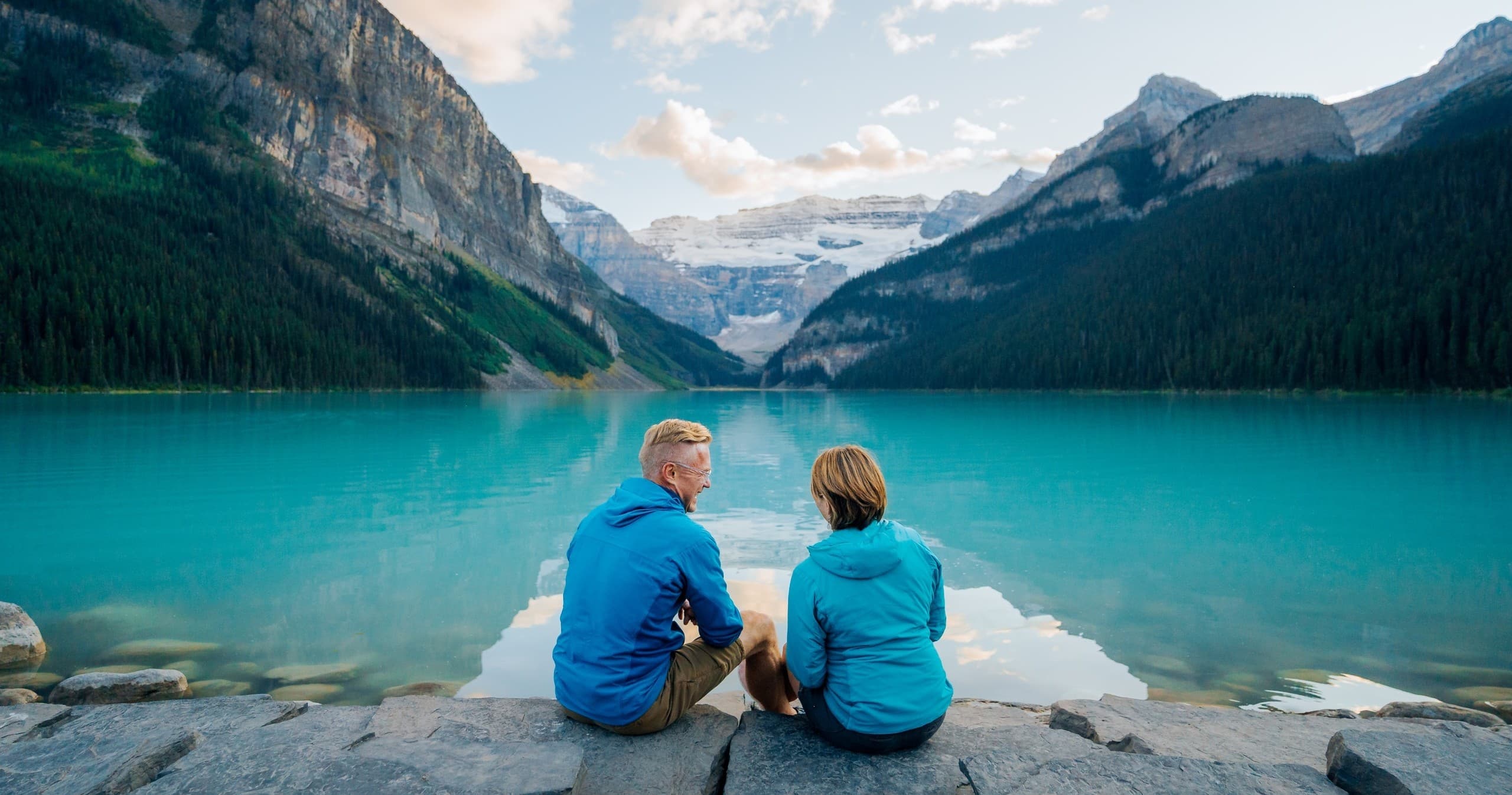 Wildlife & Sunset Trip at Moraine Lake & Lake Louise by Radventures