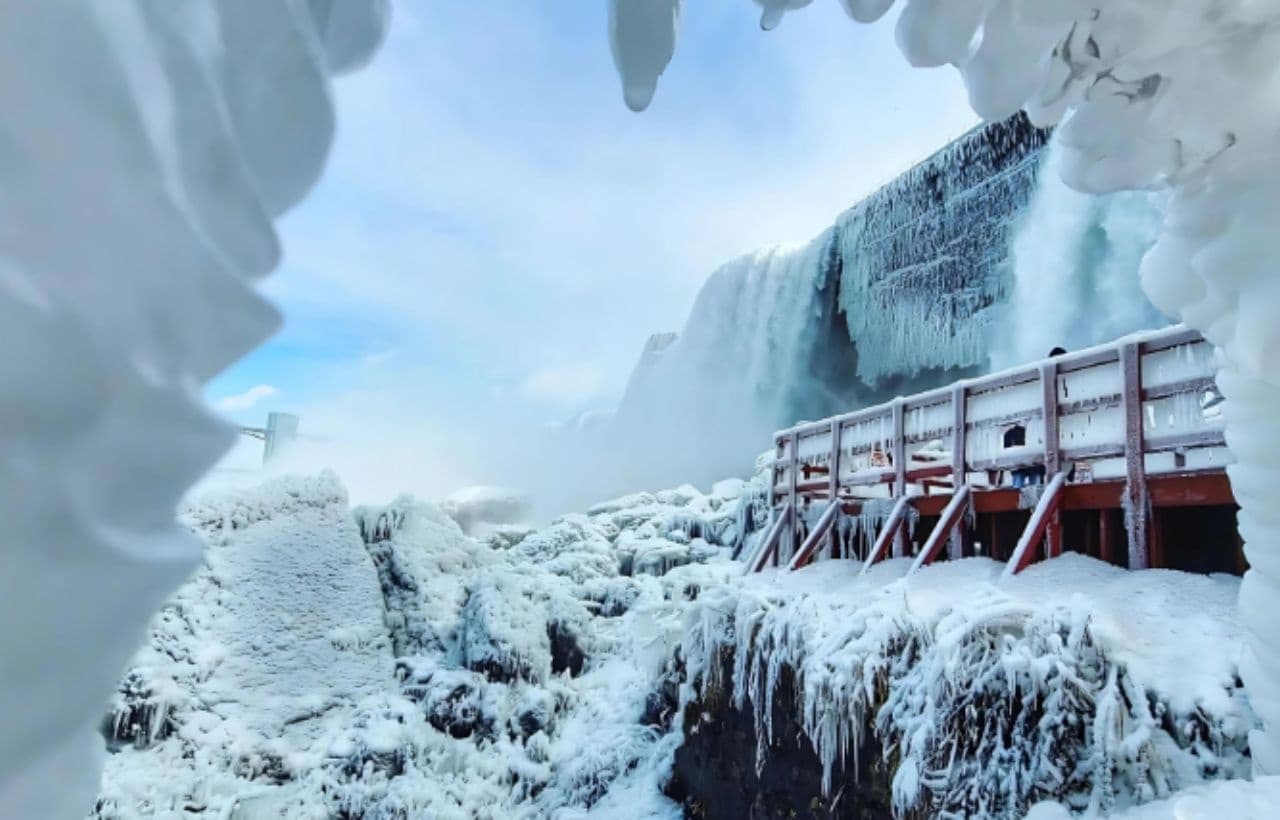 Water-Activities & Tours with Zoom Tours Inc. at Niagara Falls