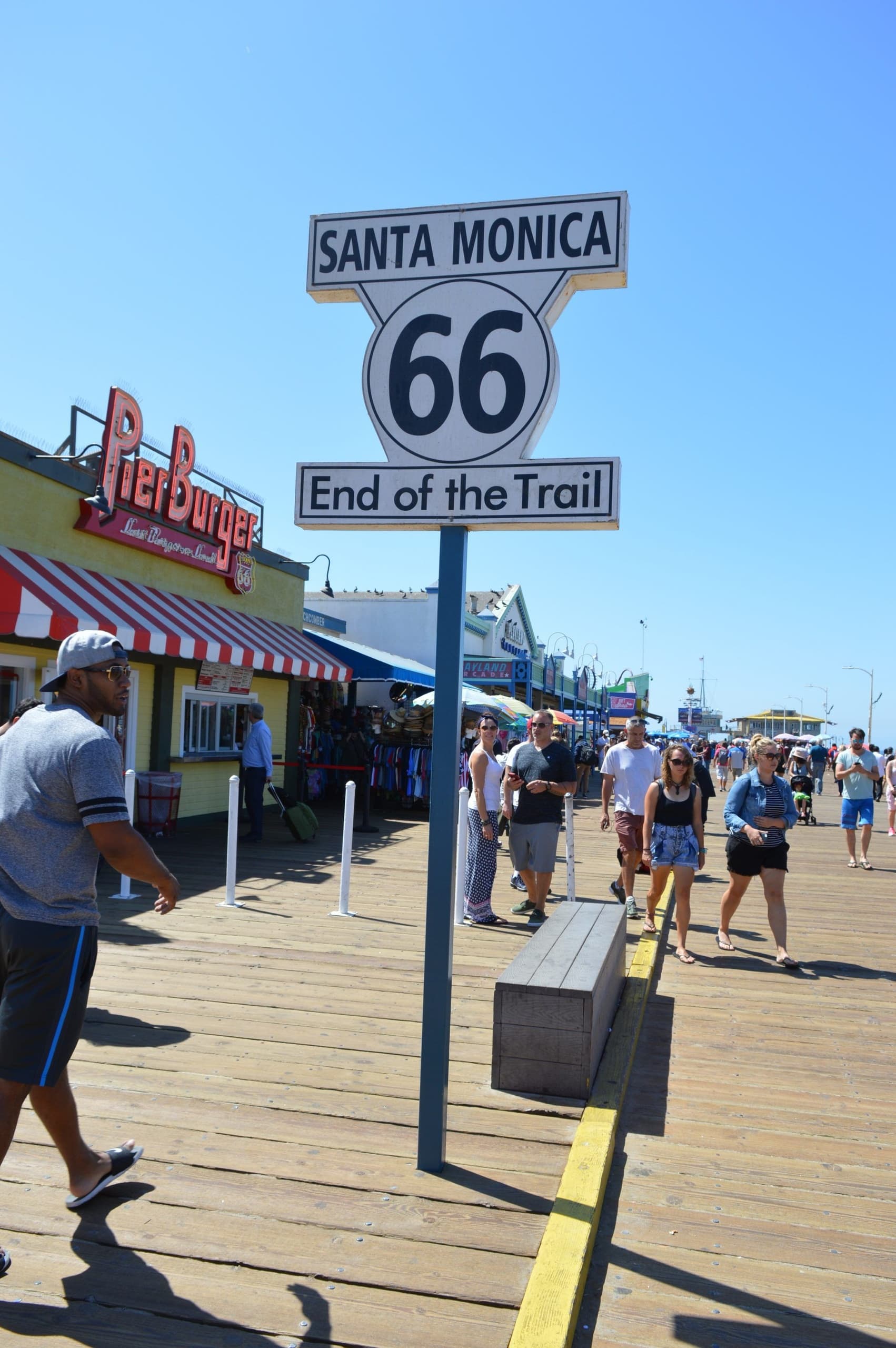 Customize Your Day on the LA Beach Tour: Hollywood, Venice & Santa Monica in Six Hours photo 3