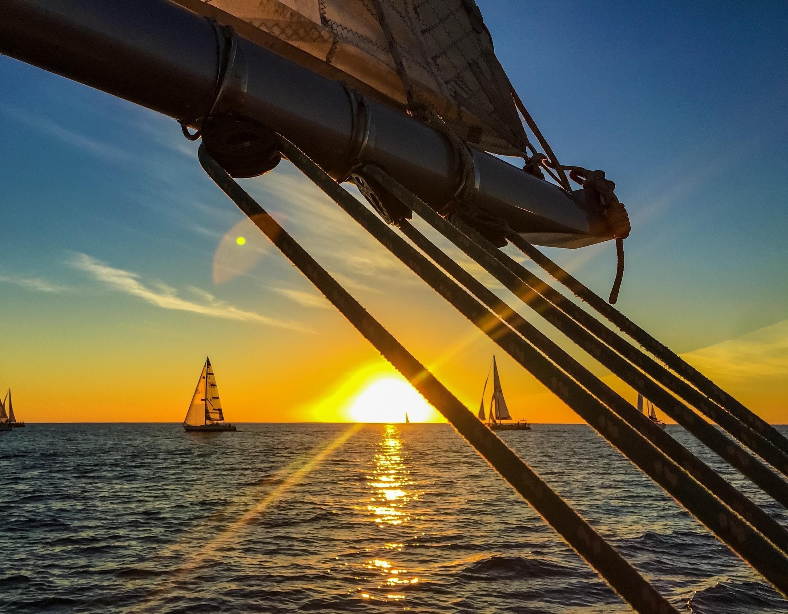 Sunset Cruise in Honolulu: Sail Waikiki’s Stunning Coastline