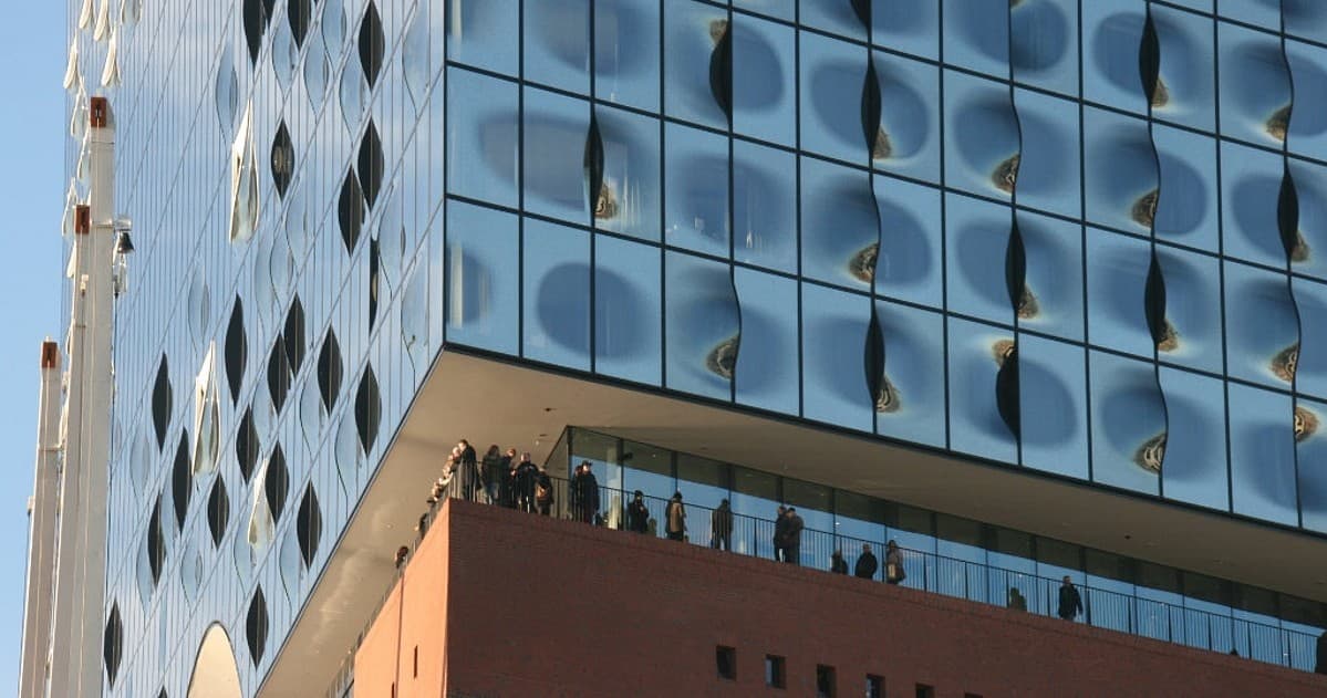 Historic Walking Tour with Stattreisen Hamburg