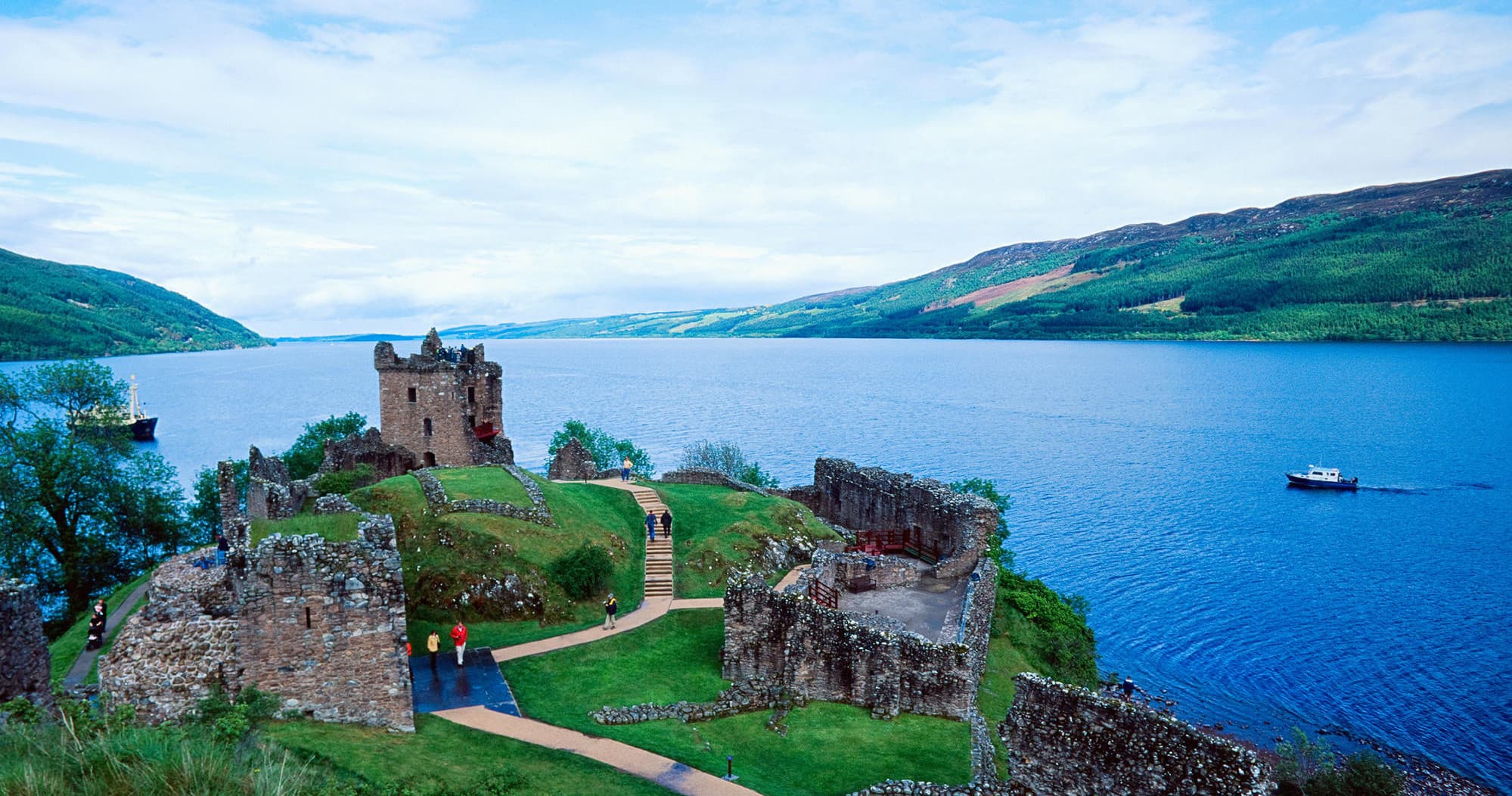 Colorful castle ruins beside Loch Ness, panoramic sightseeing spot