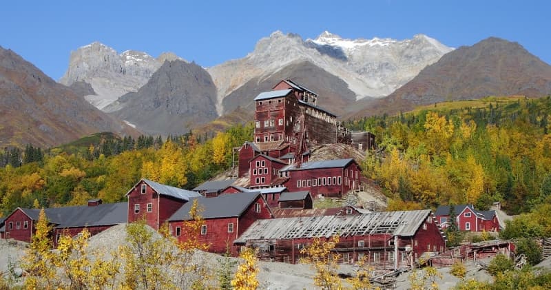 Kennecott Mill Town Tour by St. Elias Alpine Guides in McCarthy