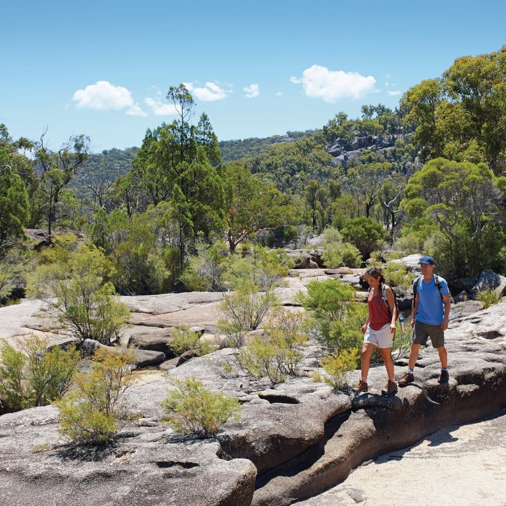 Girraween National Park Day Tour from Brisbane: Little Wave Rock & Angel Cave