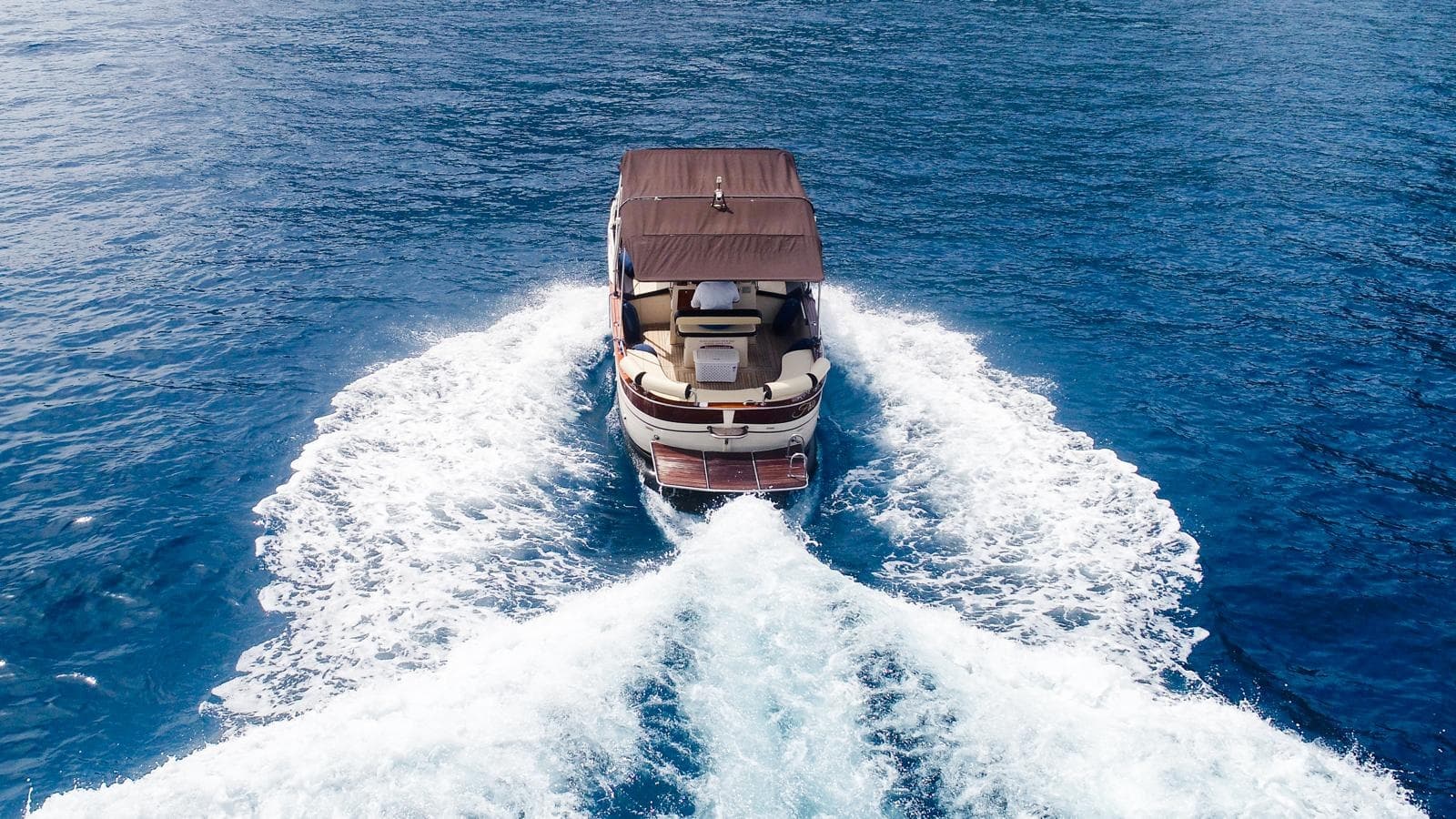Private Gozzo Cruise Jeranto 7.50: Amalfi Coast Day Charter to Positano photo 4
