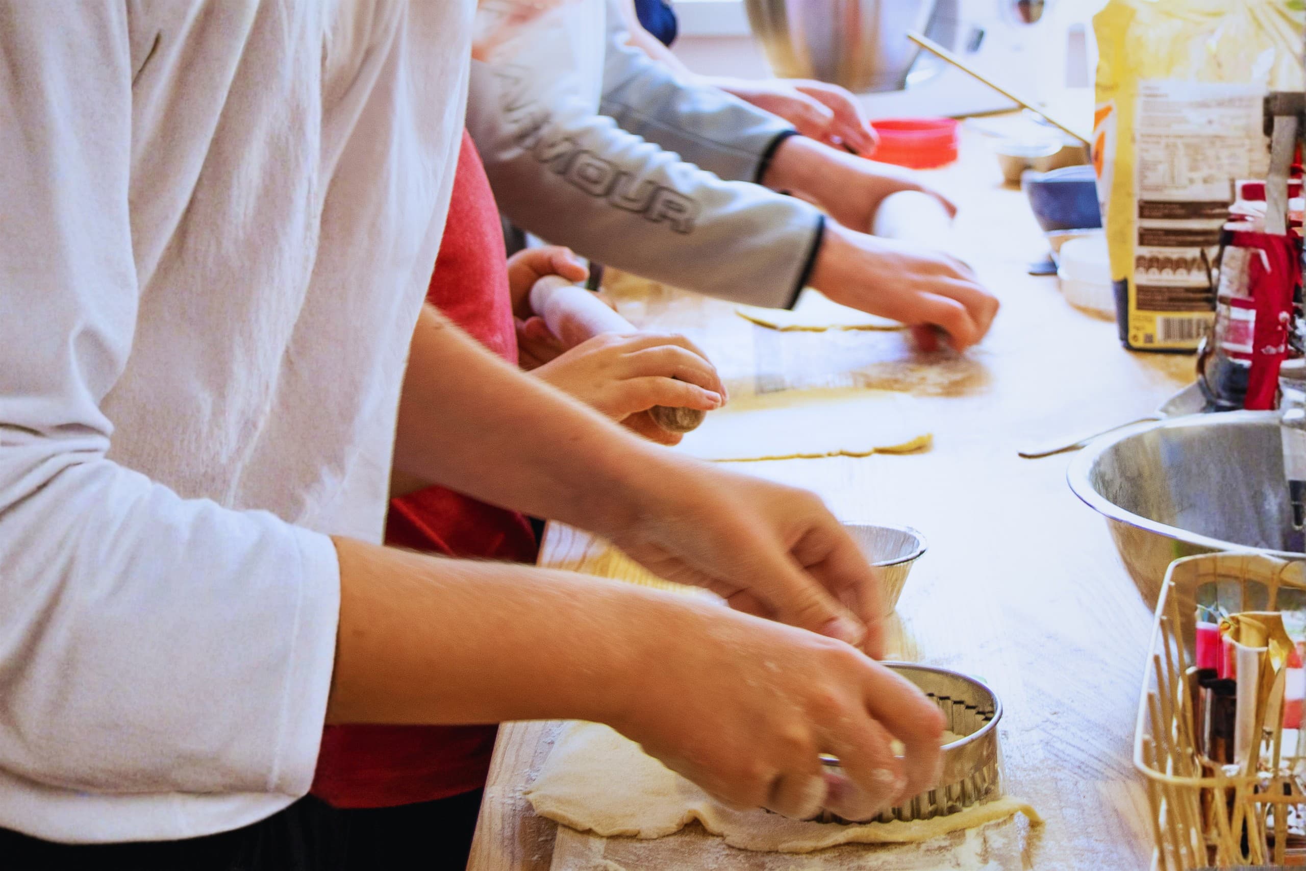 Teen Cookery Class in Multyfarnham: Hands-On Modern 3-Course Meal for Ages 13-16