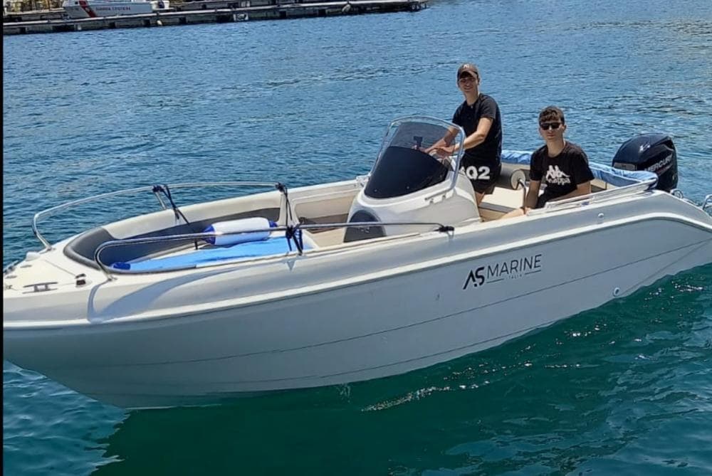 Boat Adventure on AS 19 GL OPEN with Nausika Group Srl