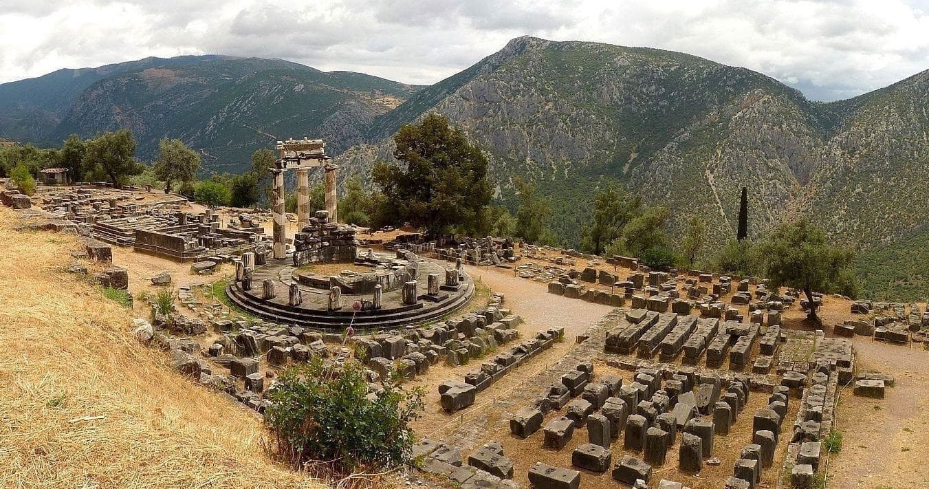 Delphi Day Trip from Athens with Greeking.me