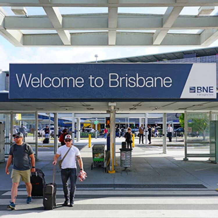 Brisbane Airport Pickup & Half-Day City Tour to Kangaroo Point and Mount Coot-tha photo 1