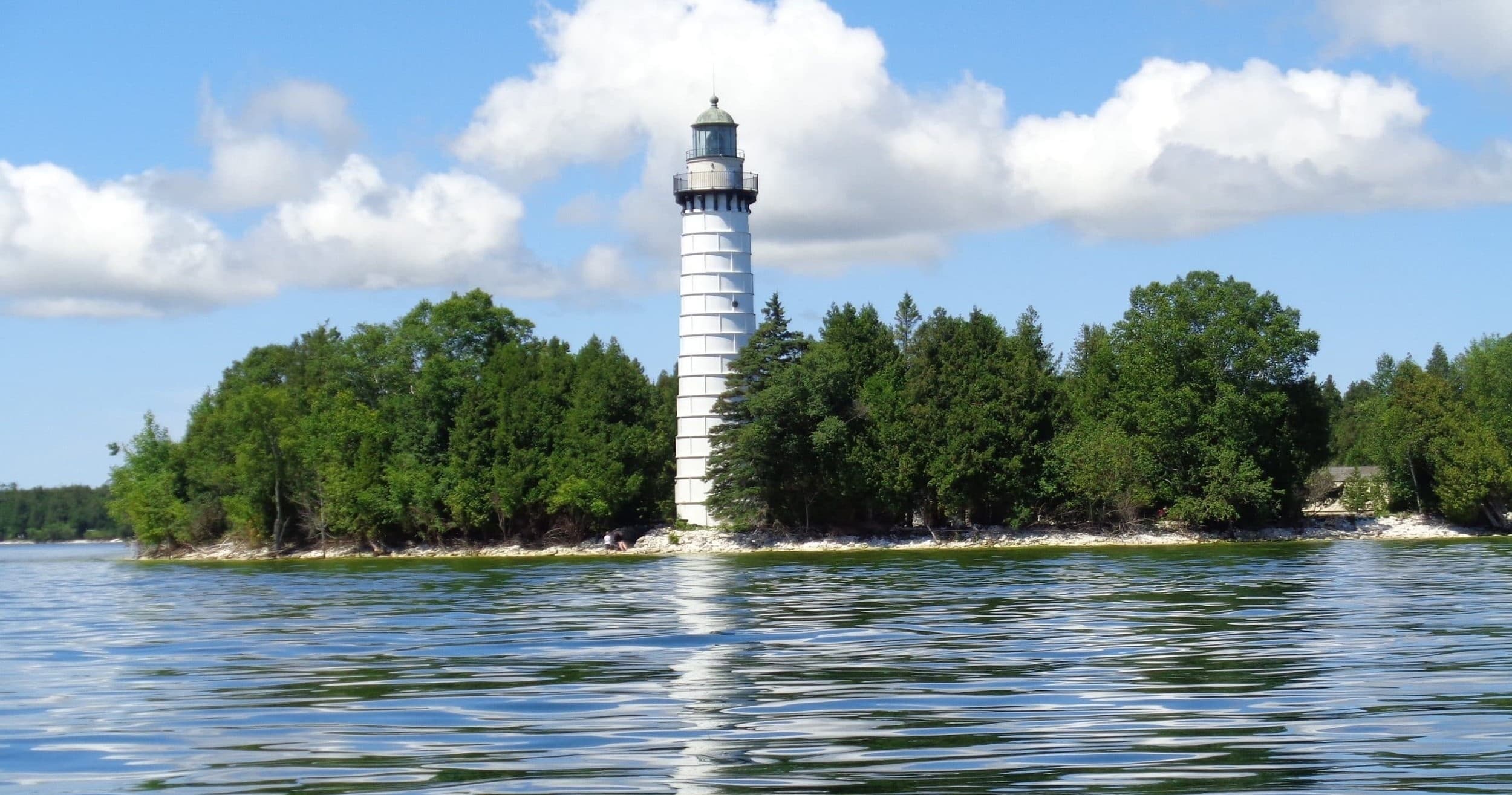 Baileys Harbor Scenic Cruise with Shoreline Boat Tours