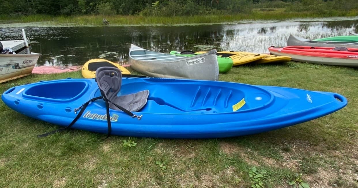 Water Activities at Popp's Resort: Kayaks & Paddleboats Adventure