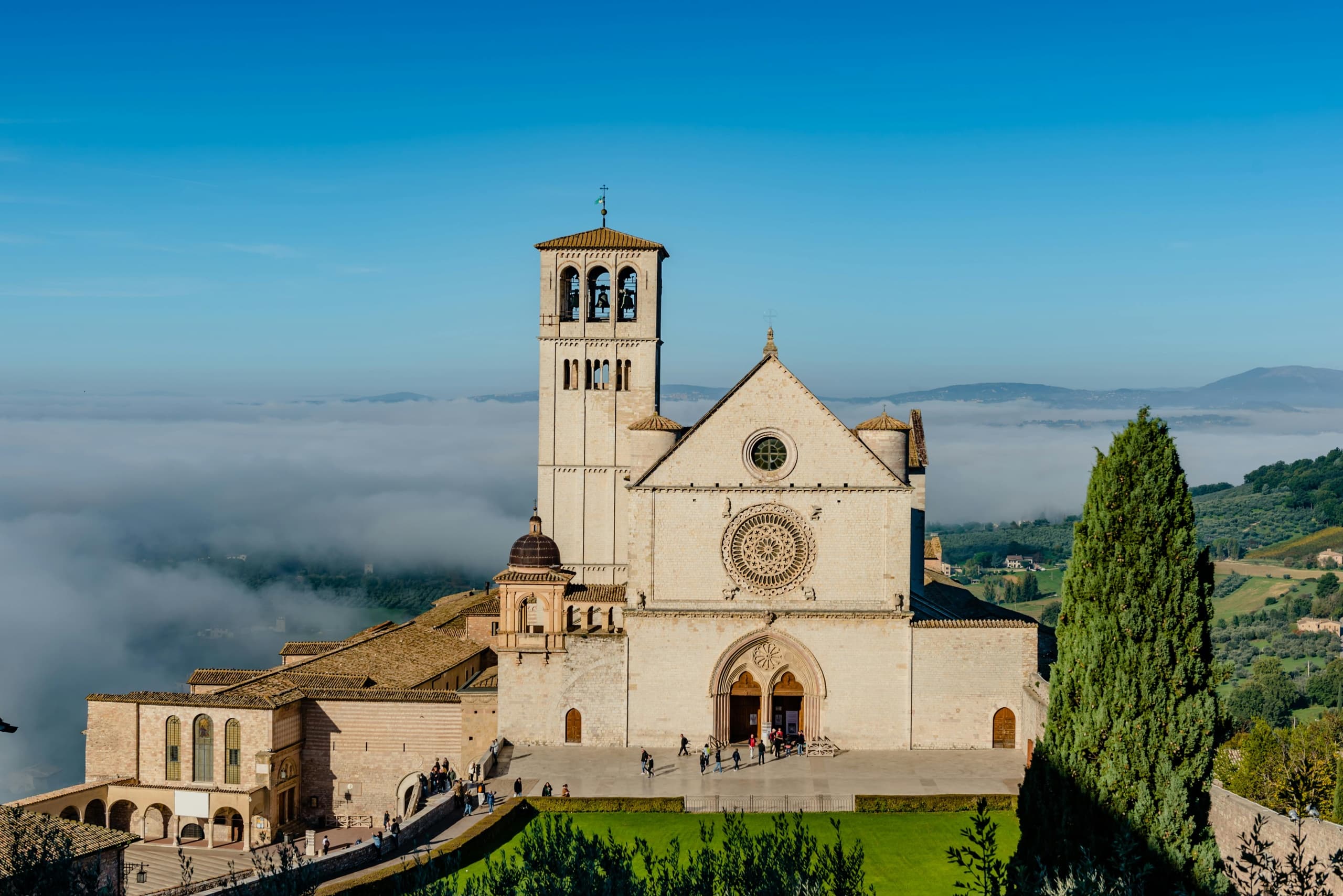 Cultural & Scenic Tour of Assisi & Spello with Sacred Stones