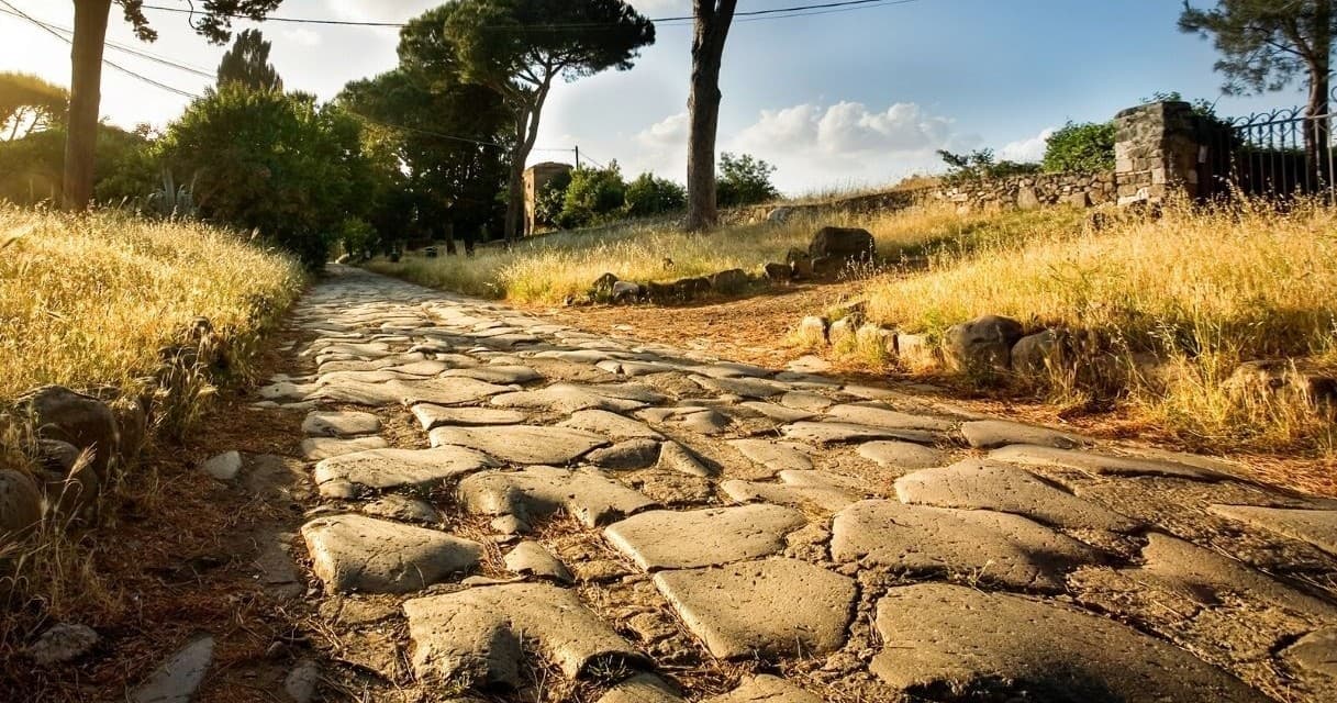 Ancient Rome Adventure: Appian Way with Alice in WondeRome