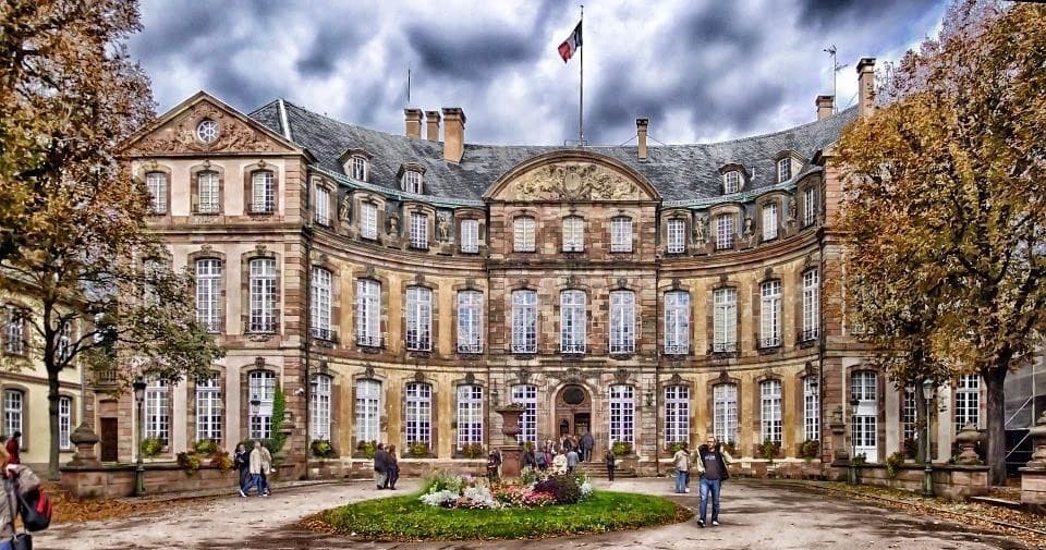 Cultural & Waterway Tour with Henry Heidelberg Tours in Strasbourg