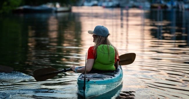 Kayak Paddling in Stockholm with Lek Mer: A Waterbound Adventure