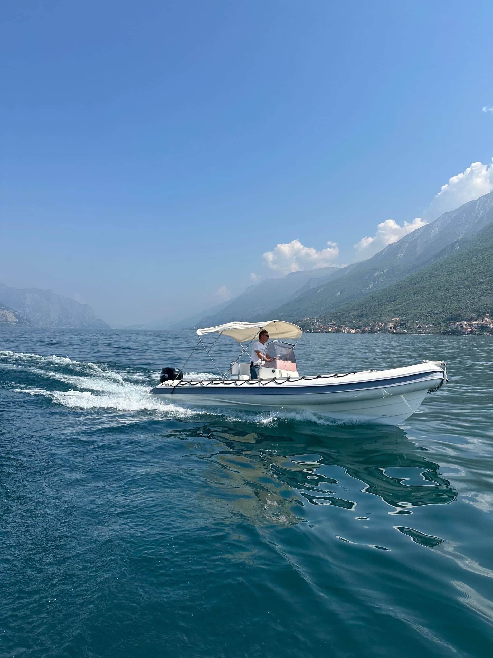 Motor Yacht Adventure on Lake Garda with Go-Sail