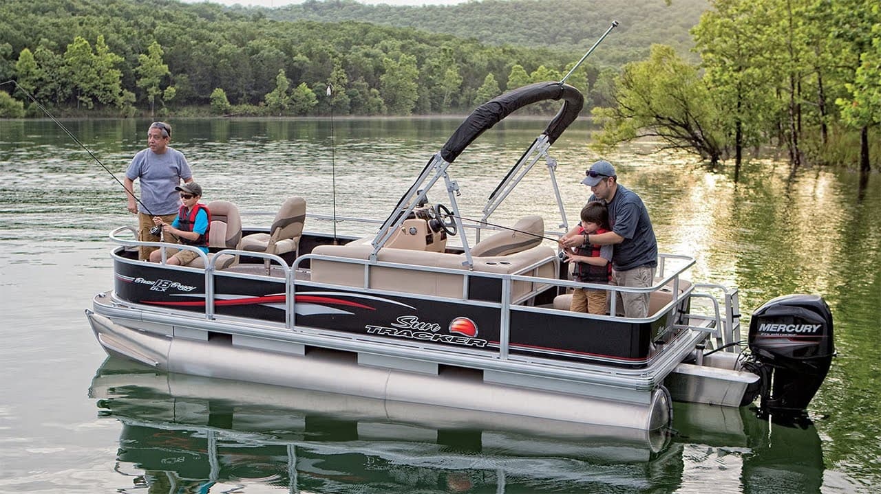 8 Passenger Pontoon Rentals in Rapid City, SD