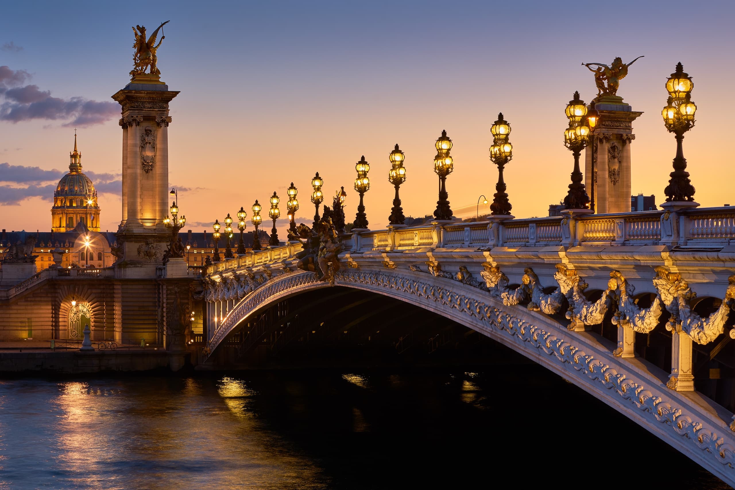 Private Paris Tour: Louvre & Notre-Dame in One Day photo 3