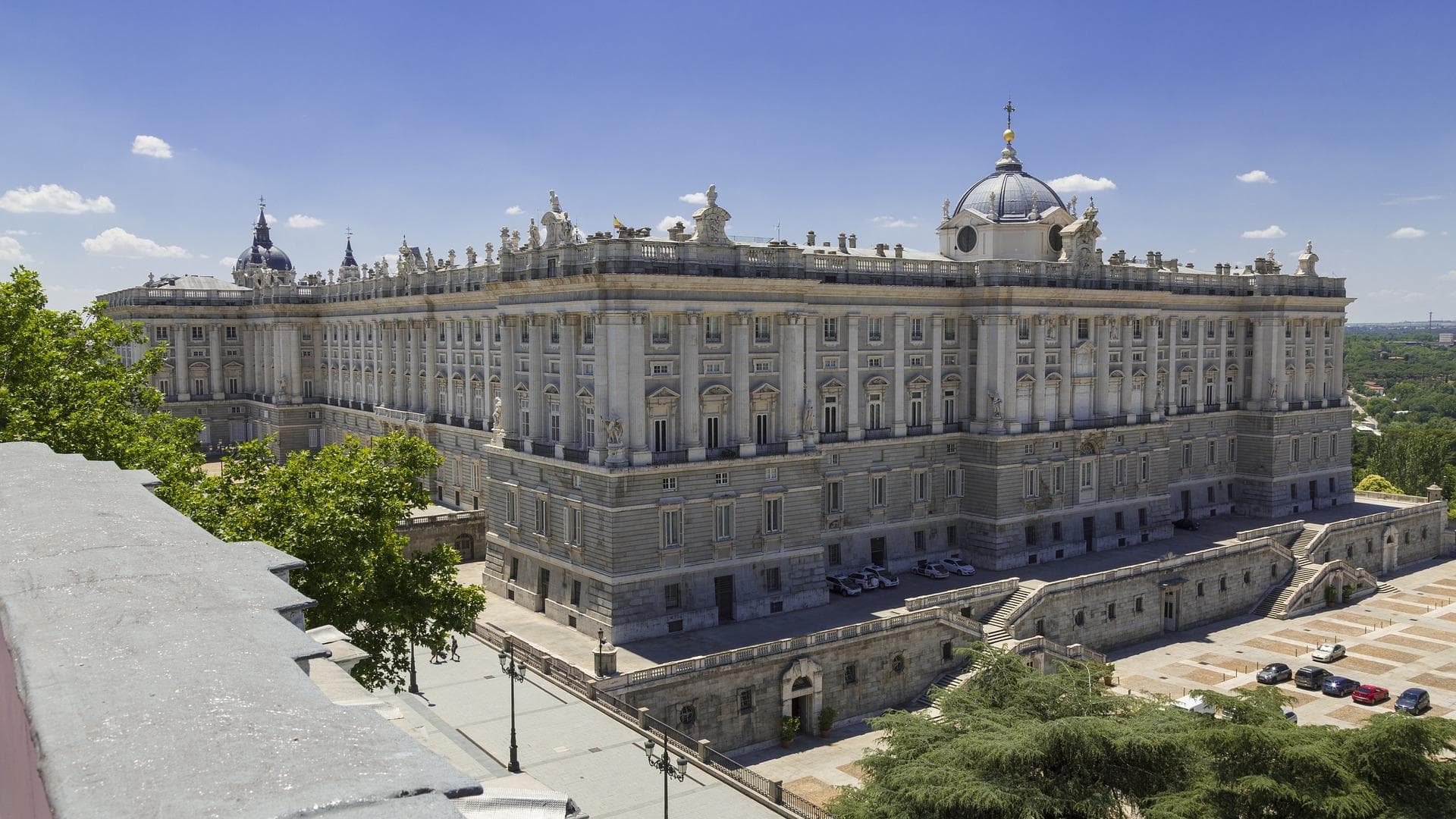 Royal Palace Tours in Madrid with Iberian Events S.L