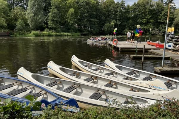 Paddle Hamburg’s Villa Route: XXL Villentour Along the Alster