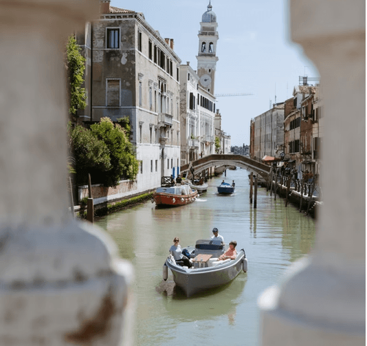 Venice Canals & Food Tasting with AQA Venice
