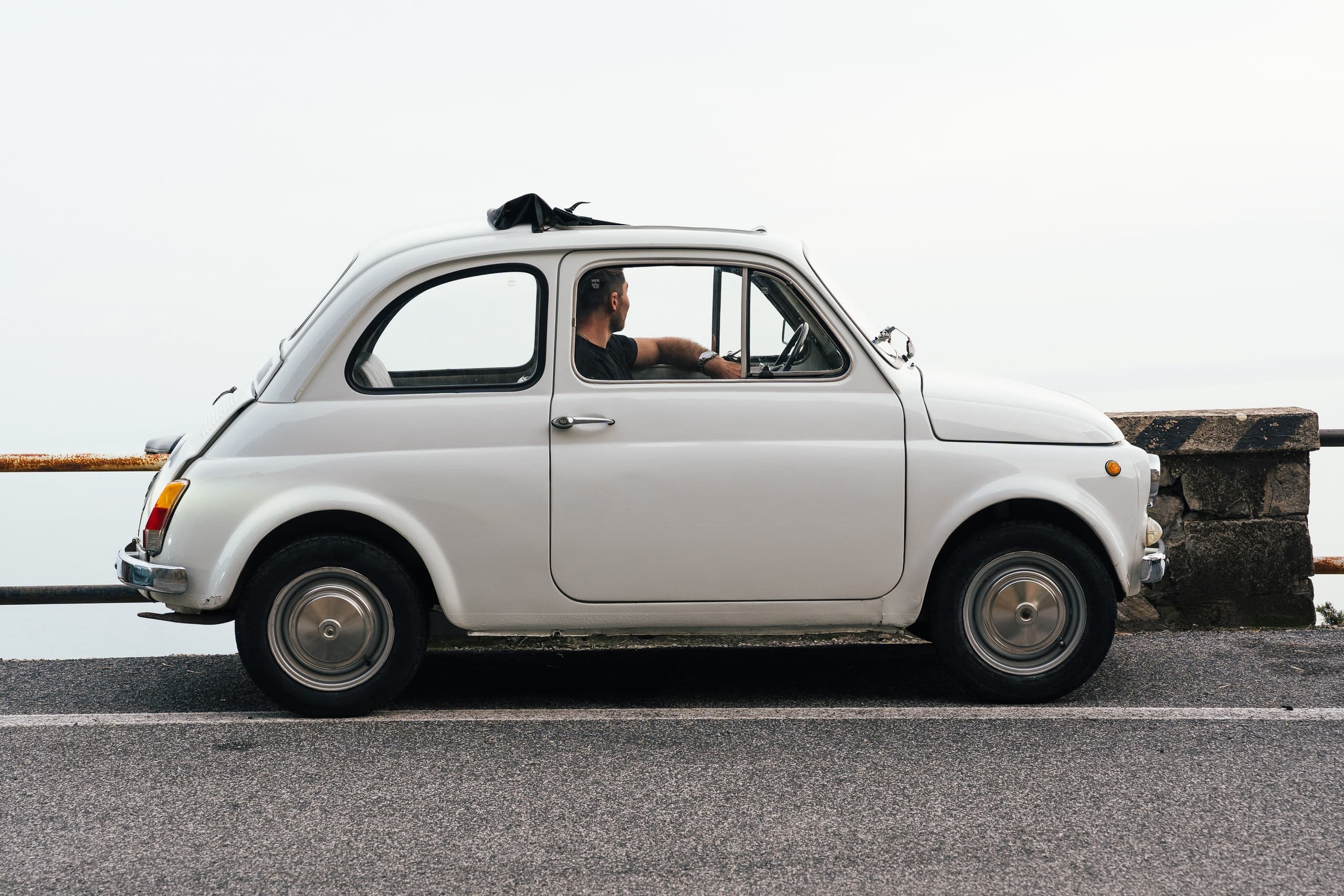 Land Adventure: Classic Fiat 500 Cabrio in Sorrento
