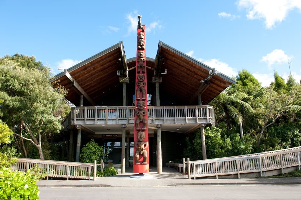 West Coast Discovery Tour by Auckland & Beyond Tours