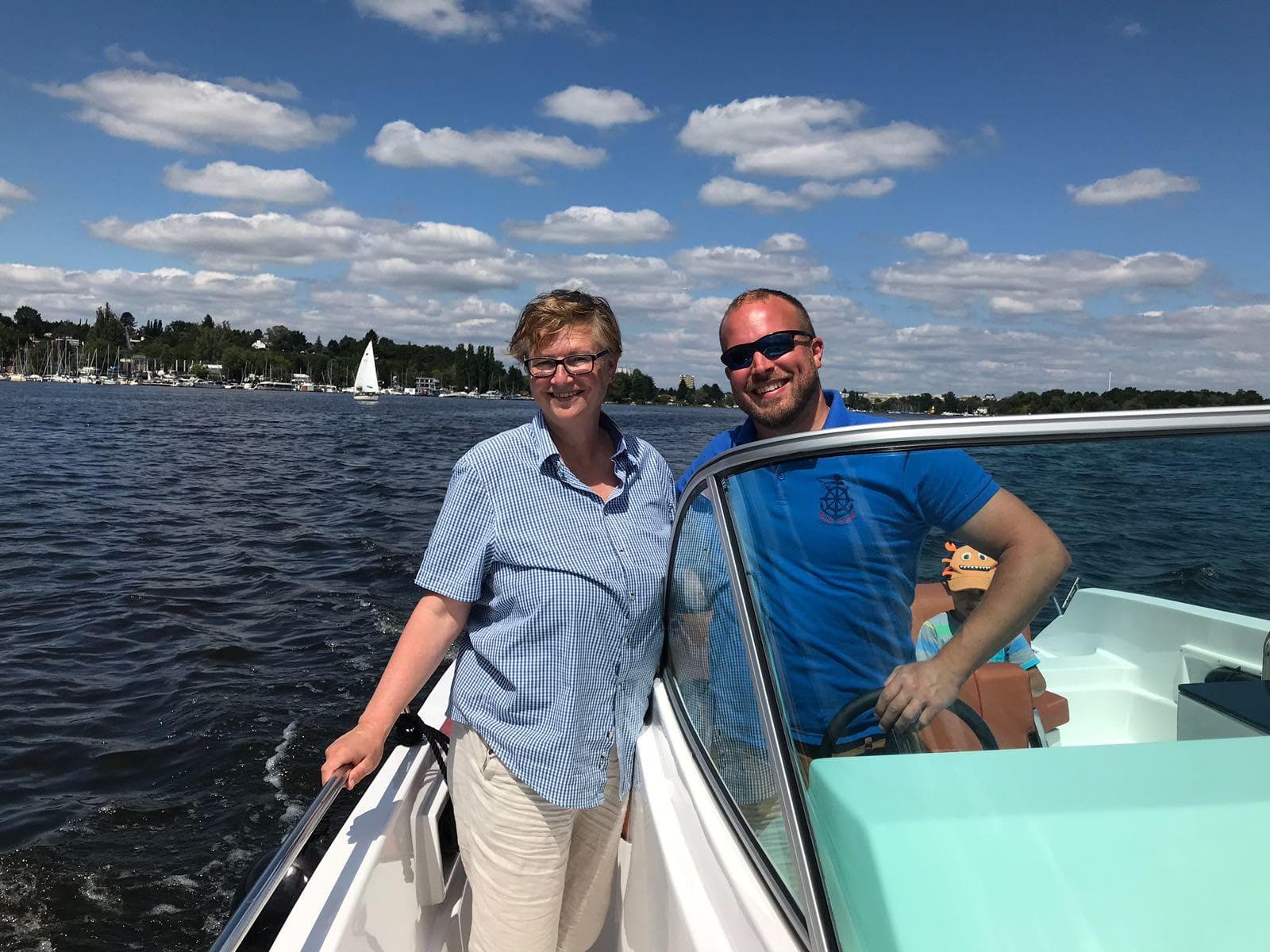 7-Lake Boat Tour with A Friend in Berlin