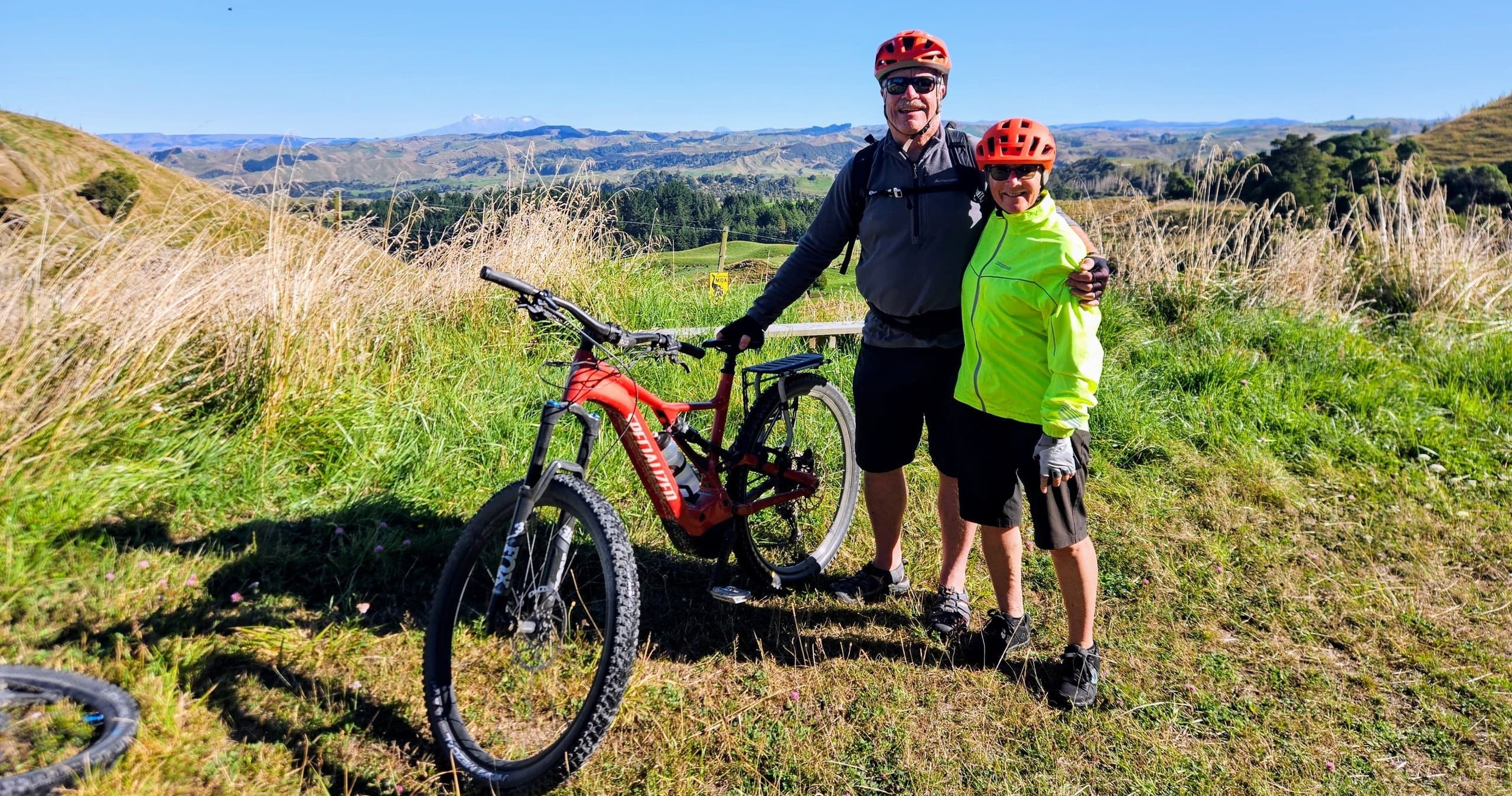 E-Bike the Laughing Moa Loop: Full-Day Ride from River Valley Lodge, Taihape