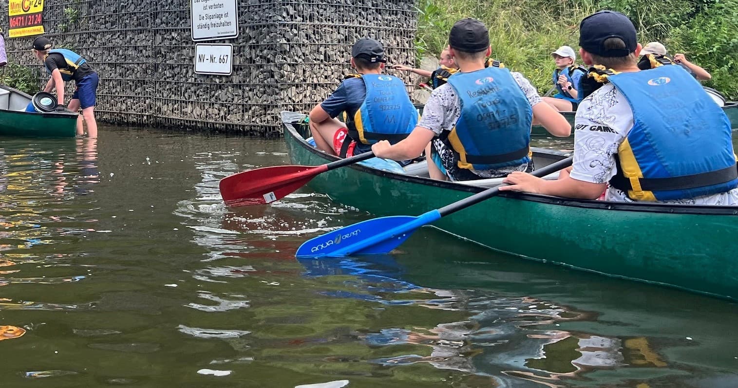 Water Activities: Weilburger Touristikbetriebe’s 7-Day Canoe Journey