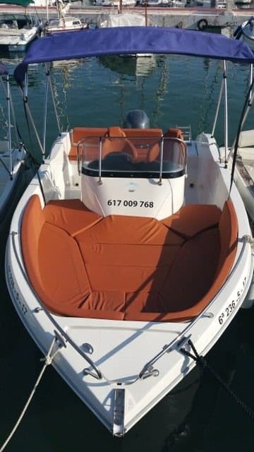 Coastal Boat Trips with Navega Sin Titulo Sitges