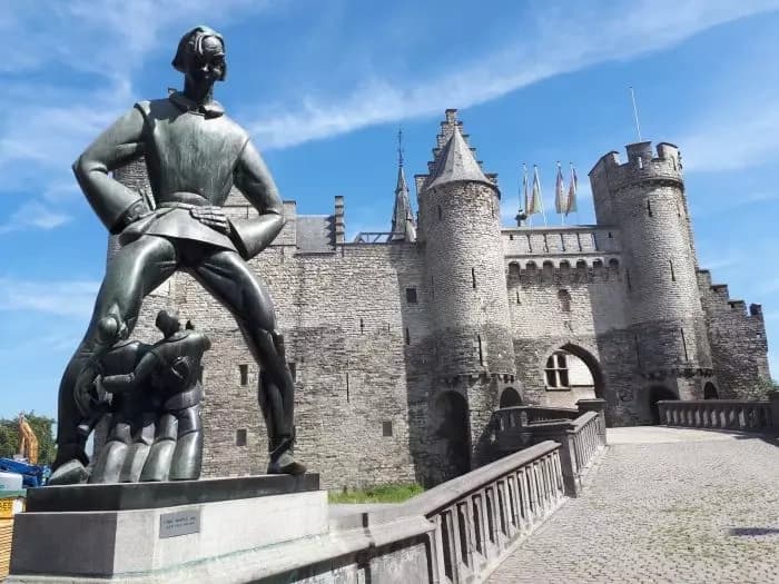 Legendary Tales of Het Steen with Make Antwerp Great Again - City Tours