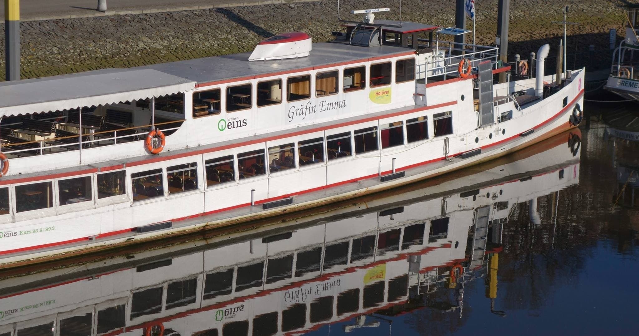 Boat Charter Adventure with Hal Över in Blumenthal