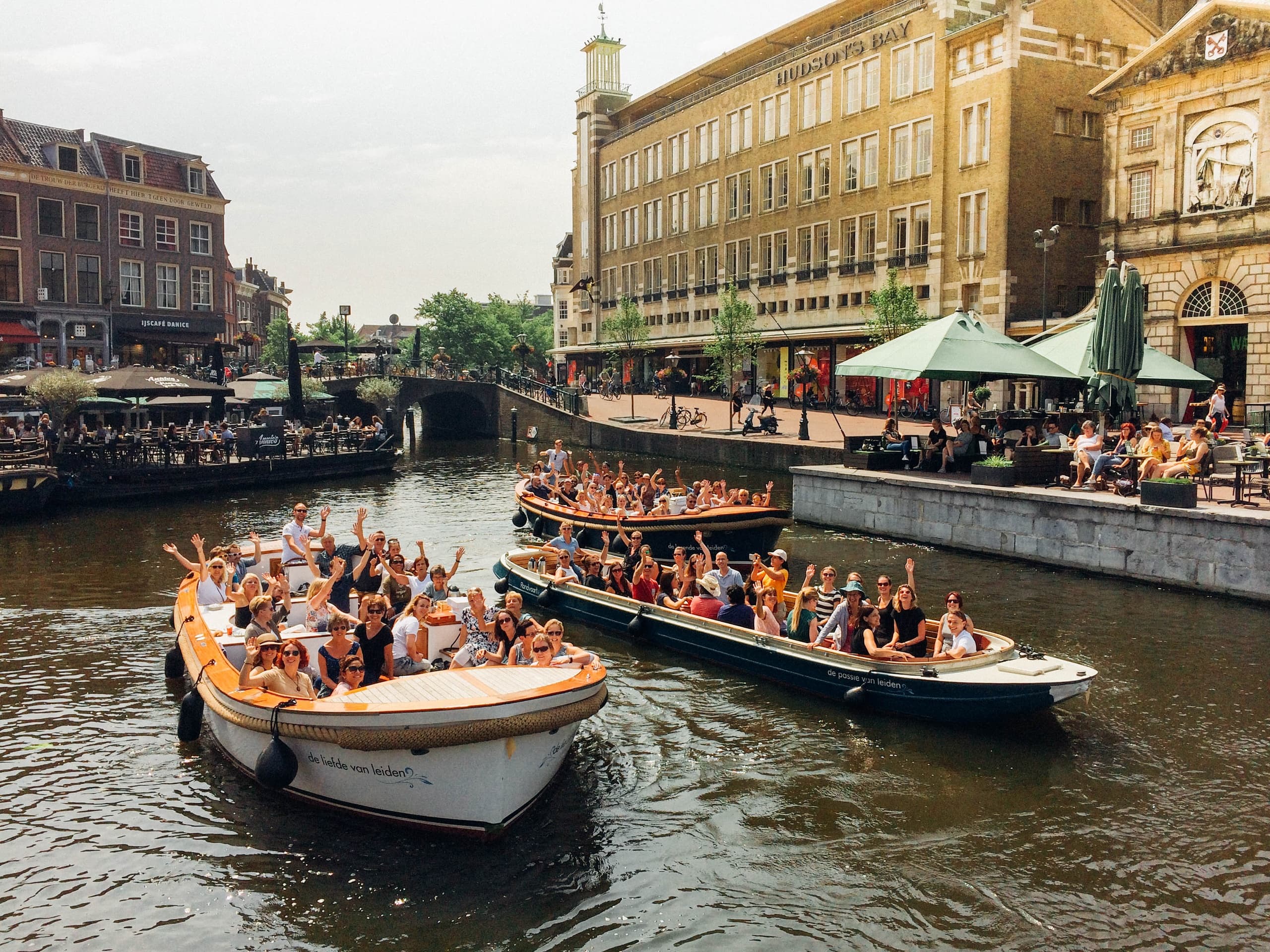 Leiden Canal Boat Tour with Rondvaart Leiden