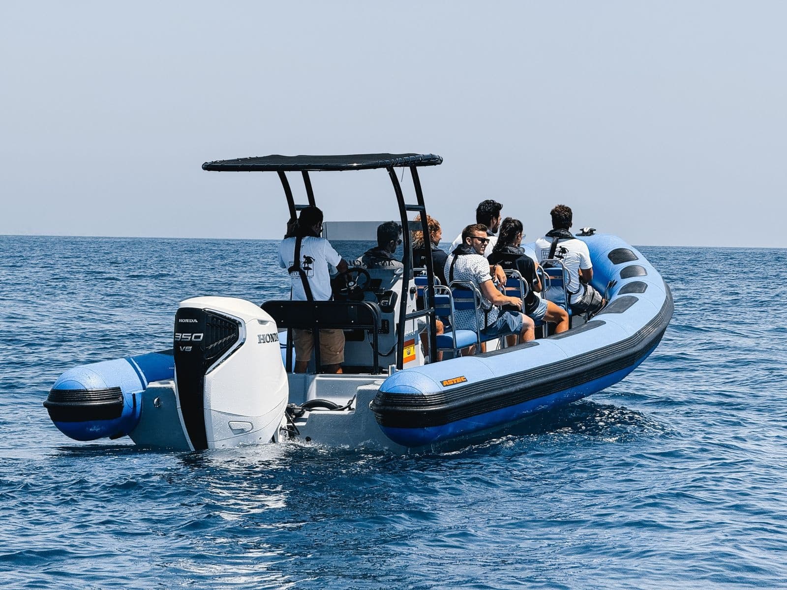 Northwest Coast Explorer: Antorcha Boat Tour to Cueva Bonita & Tajogaite Fajanas