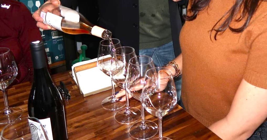 One-Hour Spanish Wine Tasting in Madrid: Murcia to Valencia