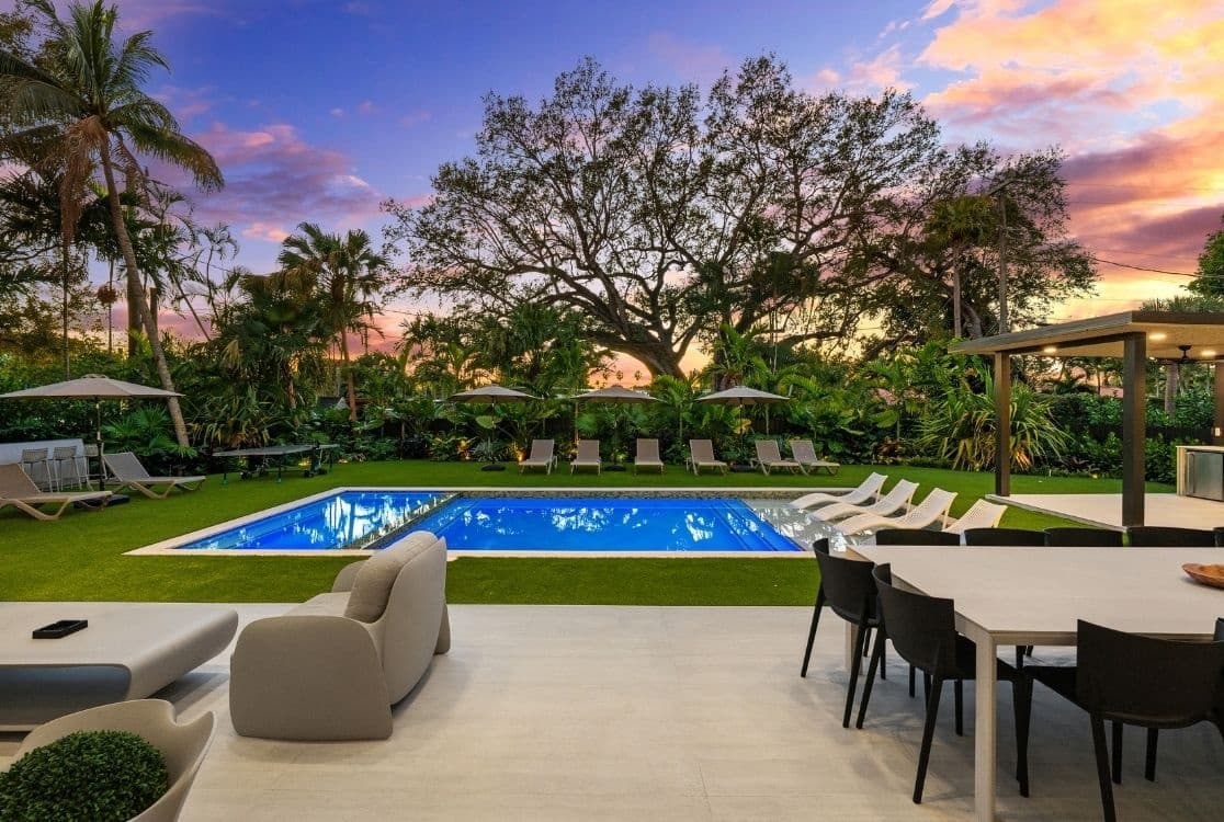 Villa Jasper Miami Shores — 9-Bedroom Luxury Mansion with Pool & Private Putting Green photo 4
