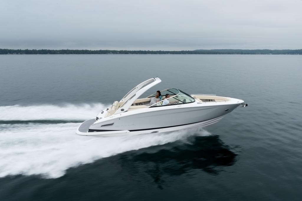 Regal 2800 Day Rentals with SNG - Rentals in Luzern
