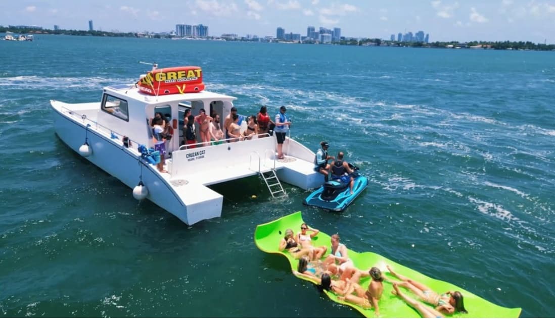 Miami Watersports Thrills with Topline Watersports