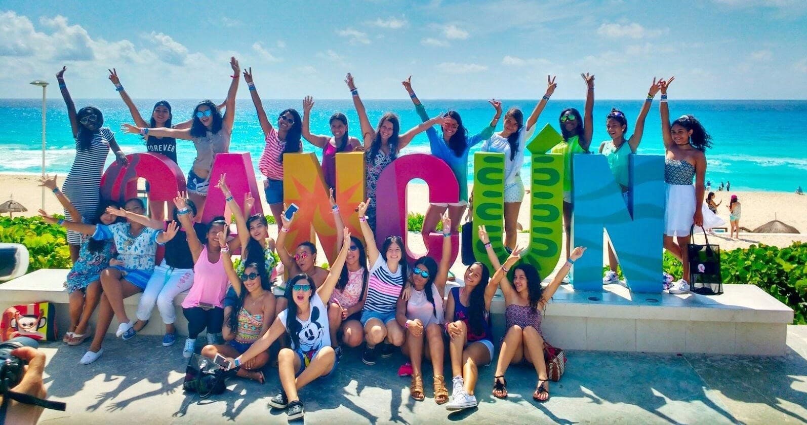 Explore Cancun: Private Large Group City Tour with Tequila Tasting and Iconic Views