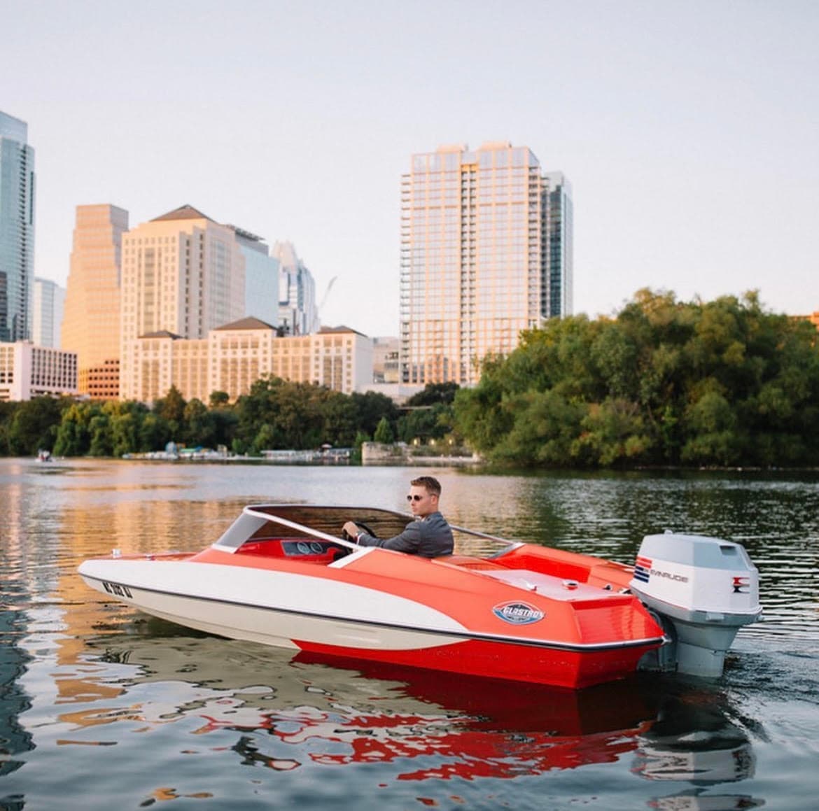 Solitaire Retro Boat Cruise in Austin, Texas