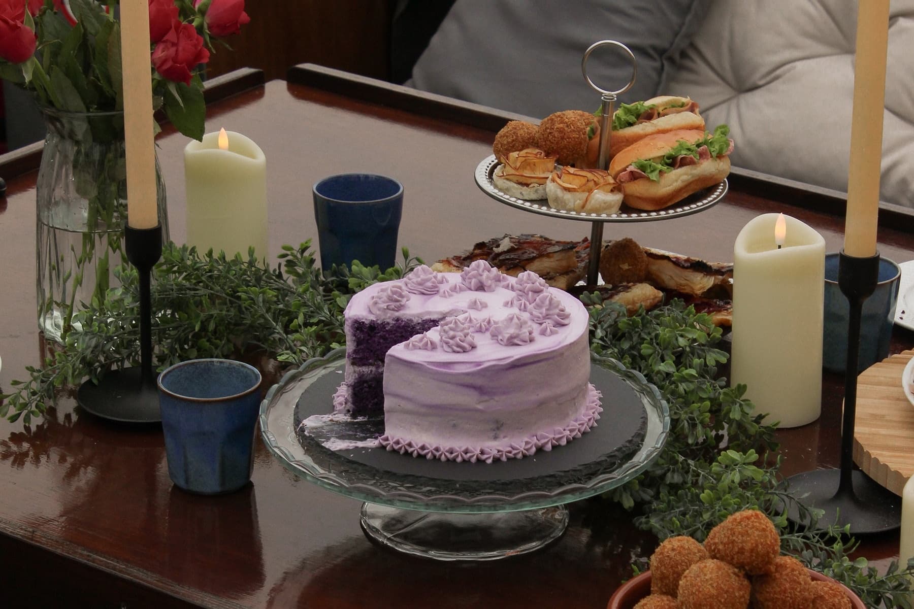 Floating Café Canal Cruise on the Ivan Frank — Historic Amsterdam Sloop & Homemade Snacks