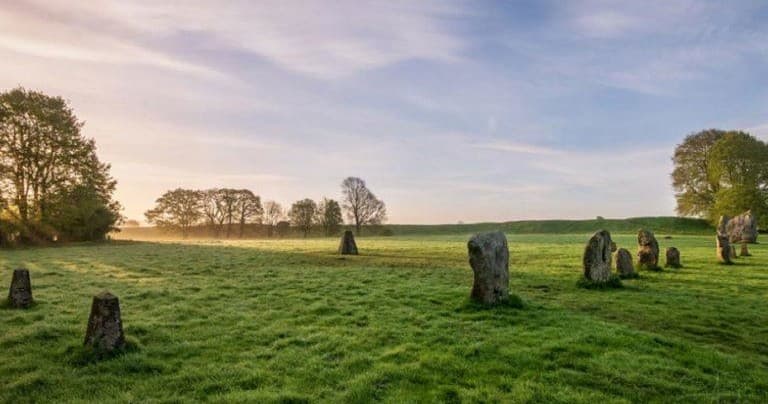 Prehistoric Wonders with London Country Tours at Avebury & West Kennet