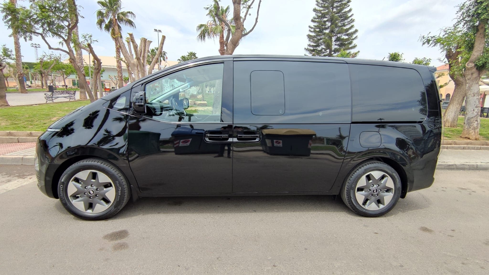 Stress-Free Transfers from Málaga Airport to Playa Sunset de Benalmádena