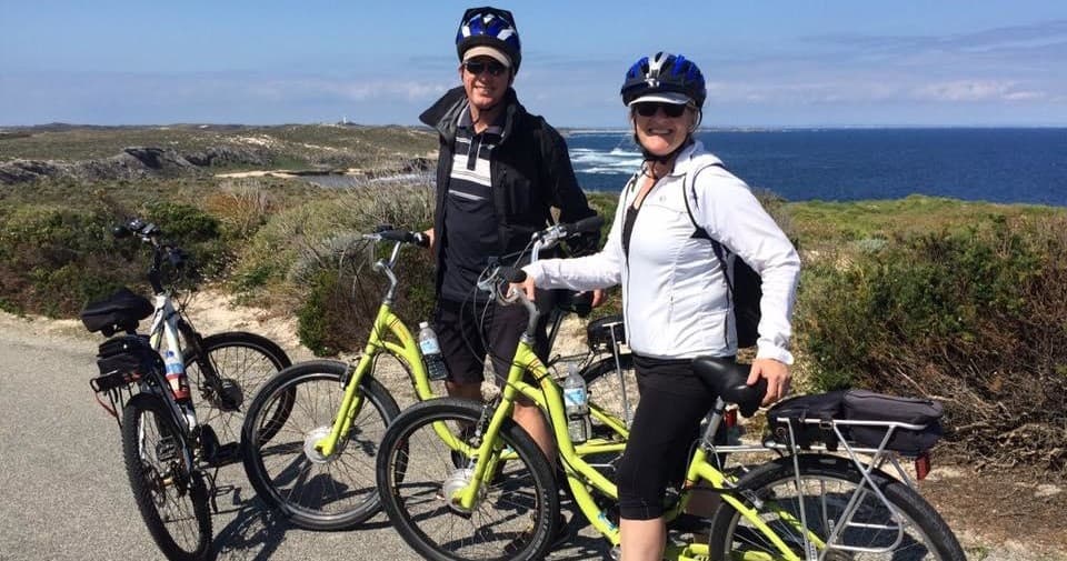 Explore Western Australia's Coastline on a Guided E-Bike Tour from Lake Joondalup to Hillarys