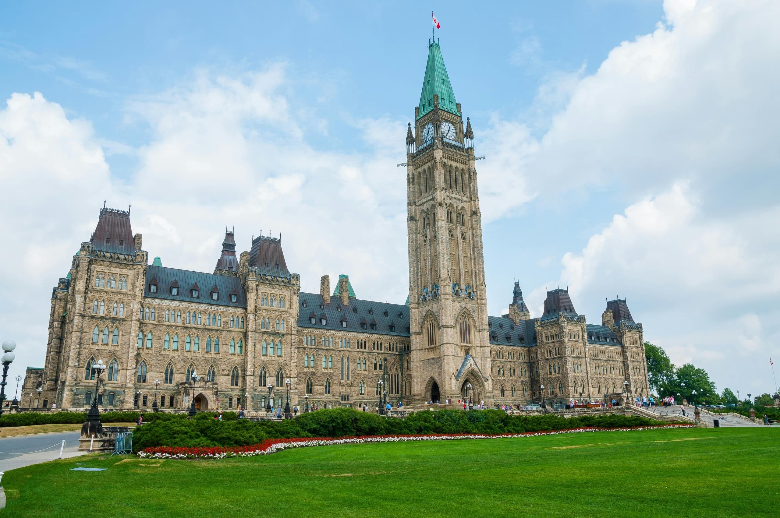 Private Ottawa City Tour with Toonie Tours Ontario/Quebec
