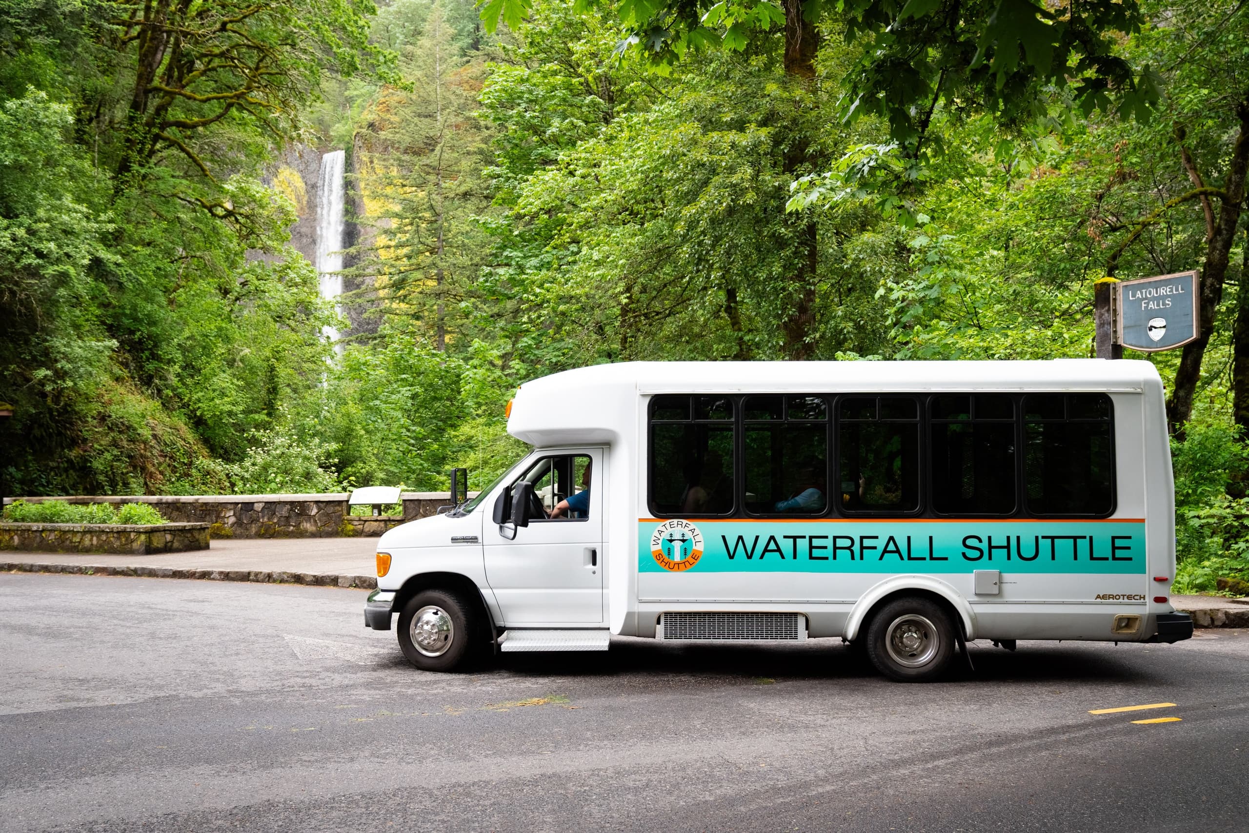 Custom Waterfall Shuttle Tours in Portland, Oregon
