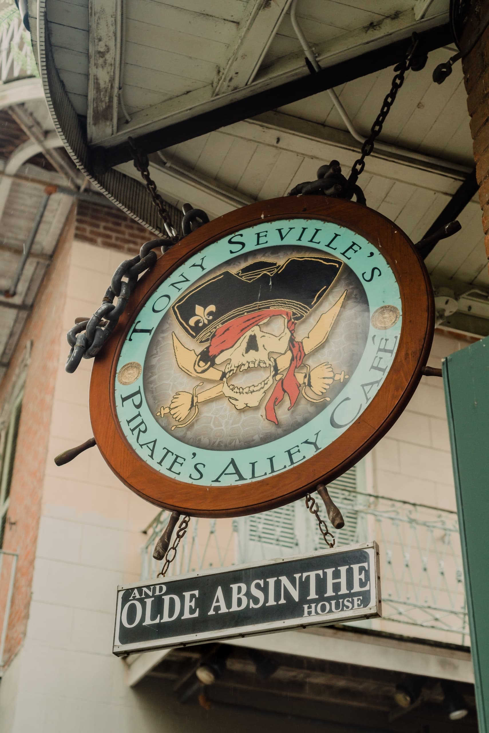 Haunted Bar Crawl in New Orleans with Witches Brew Tours
