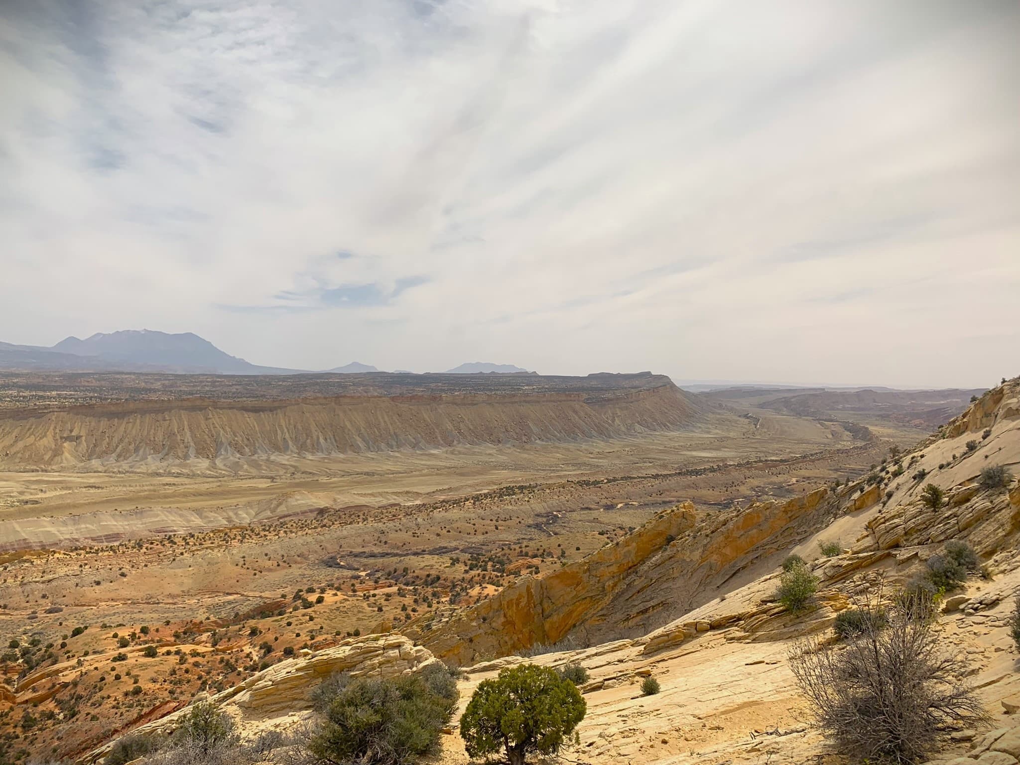 Waterpocket Full Day Tour: Burr Trail 4x4 Through Capitol Reef's Waterpocket Fold